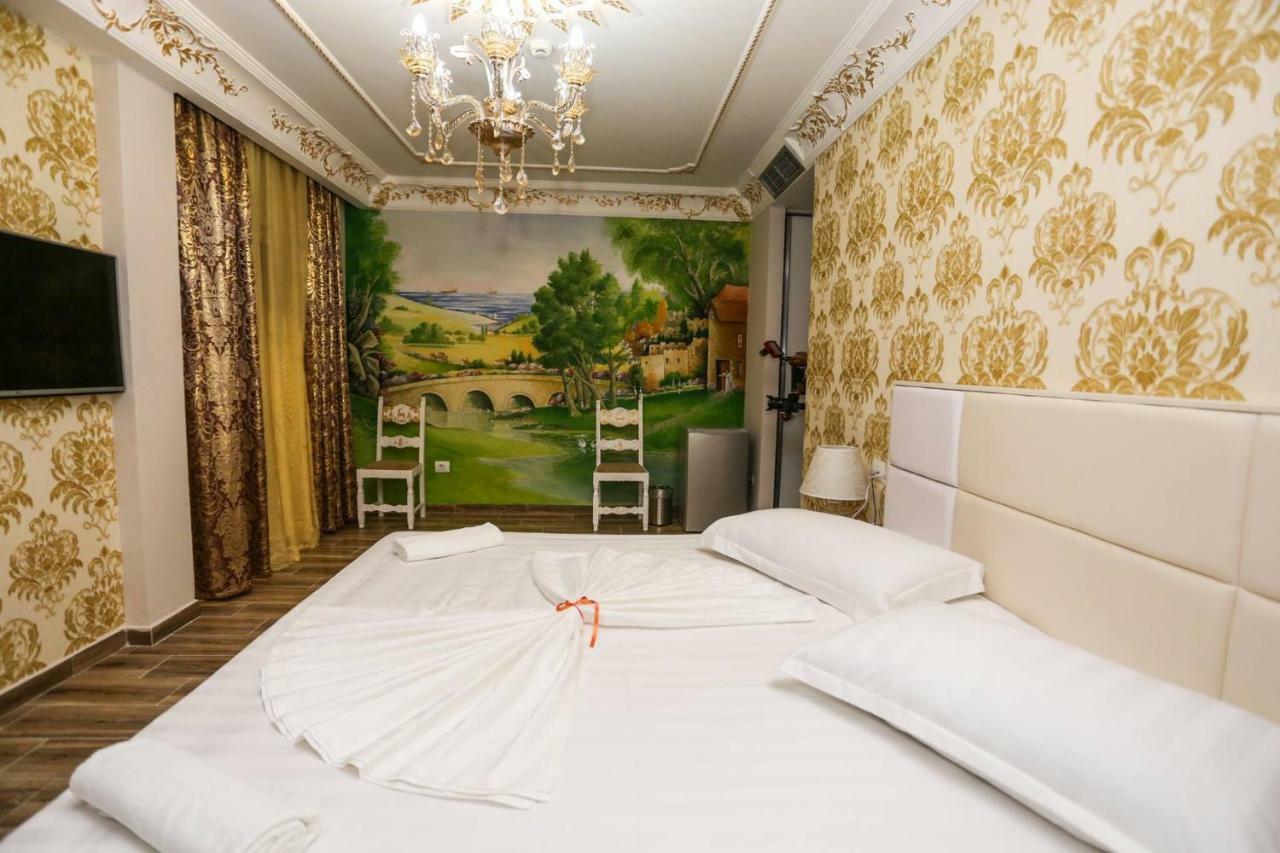 Hotel Antalya - Beach Дуррес Екстер'єр фото